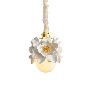 Fleurde Sculpted Floral Pendant Lamp