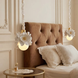 Fleurde Sculpted Floral Pendant Lamp