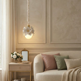 Fleurde Sculpted Floral Pendant Lamp