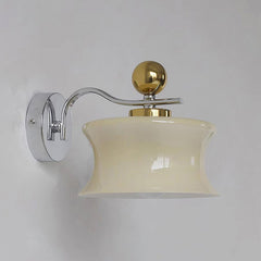 Chrome, or et verre blanc