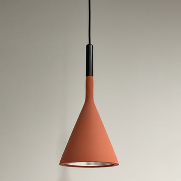 1 head: D 5.9″ x H 13.8″ / D 15cm x H 35cm