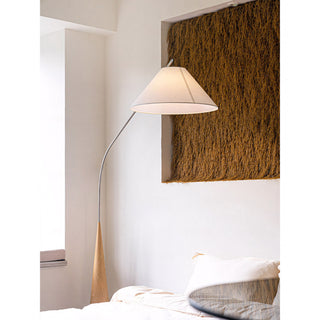 Arlow Cantilever Floor Lamp