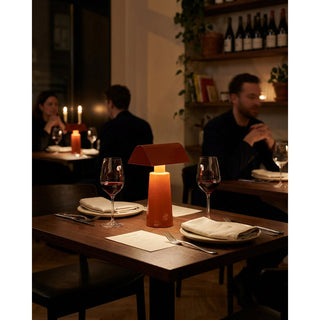 Caret Table Lamp (Built-in battery)