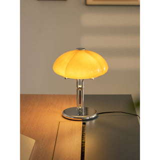 Elara Petal Table Lamp