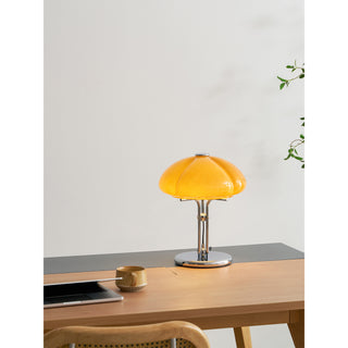 Elara Petal Table Lamp