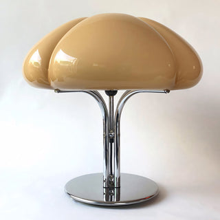 Elara Petal Table Lamp