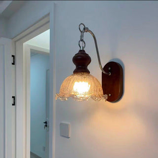 Iselore Crackle Blossom Sconce