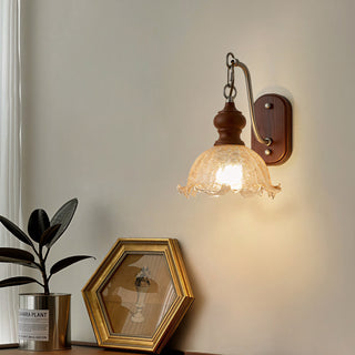 Iselore Crackle Blossom Sconce