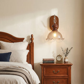 Iselore Crackle Blossom Sconce