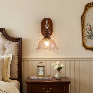 Iselore Crackle Blossom Sconce