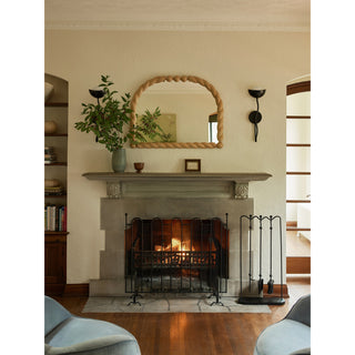 Kukka Curve Wall Lamp