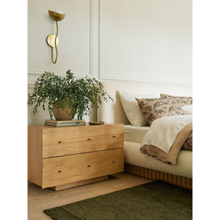 Kukka Curve Wall Lamp