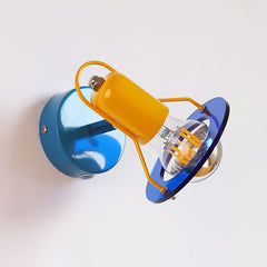 Pavillon bleu et jaune