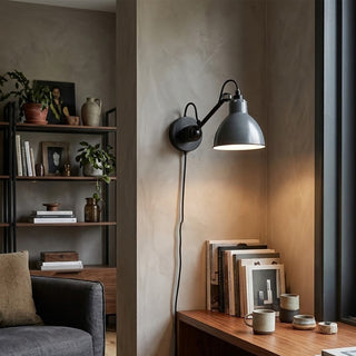 Versa Glide Plug-In Swing Arm Wall Light