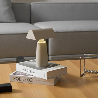 Caret Table Lamp (Built-in battery)
