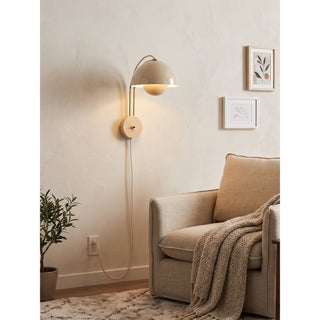 Flowerpot VP9 Plug-in Wall Sconce