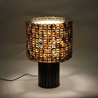 Naerix Shell Table Lamp