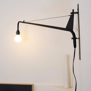 Potence Plug-In Wall Lamp