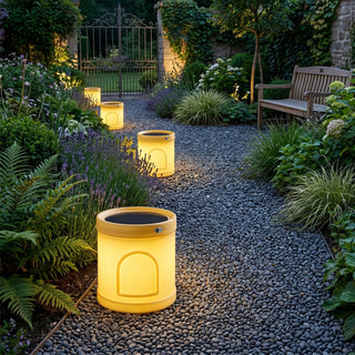 Solis Hybrid Outdoor Lamp