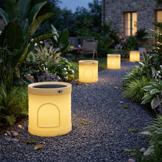 Solis Hybrid Outdoor Lamp