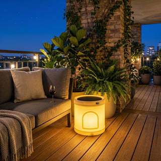 Solis Hybrid Outdoor Lamp