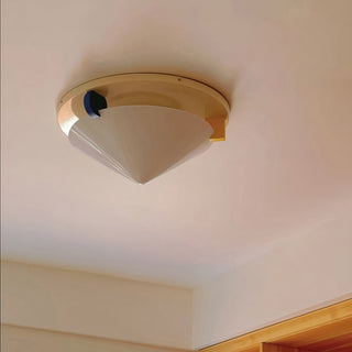 Stoja Flush Mount