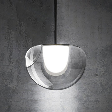 D 7,9″ x H 15″ / D 20cm x H 38cm