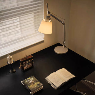 Vector Cantilever Parchment Task Lamp