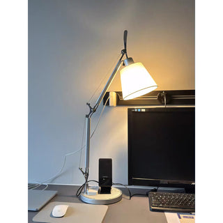 Vector Cantilever Parchment Task Lamp