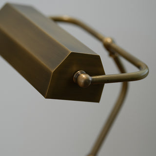 Villve Library Desk Lamp